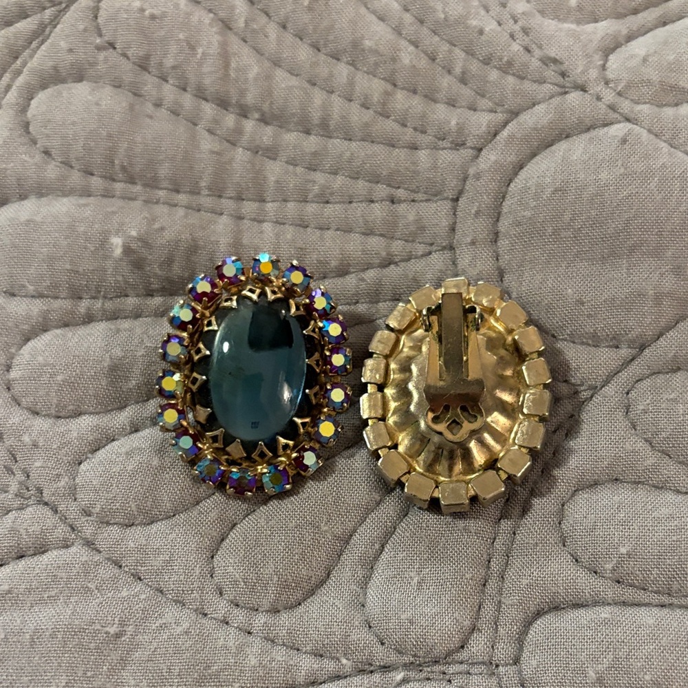 Elegant Gold and Blue Stone Clip-On Earrings